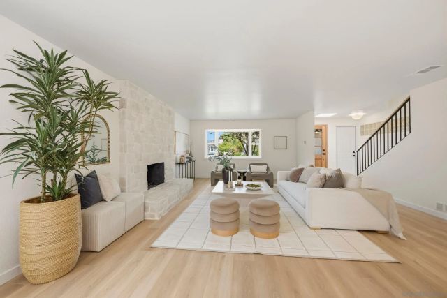 7420 Teasdale Ave, San Diego, CA 92122