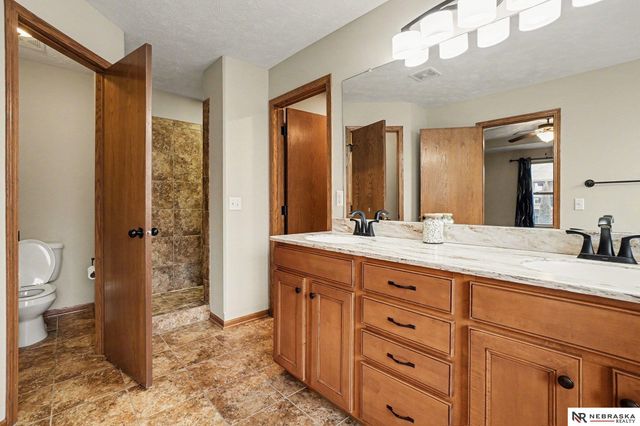 12614 S 82nd Street, Papillion, NE 68046