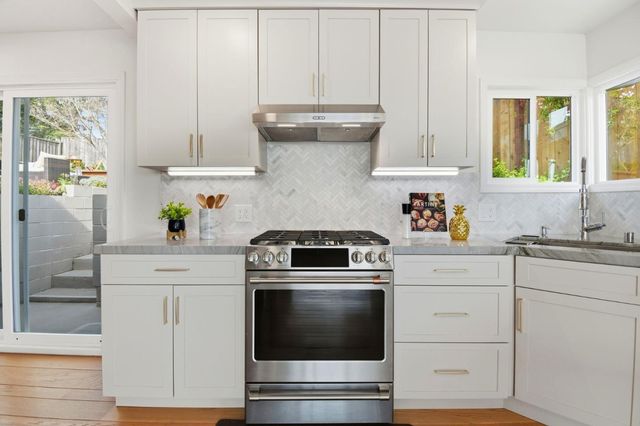 4198 Huntington Street, Oakland, CA 94619