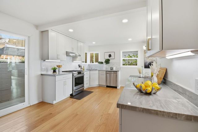 4198 Huntington Street, Oakland, CA 94619