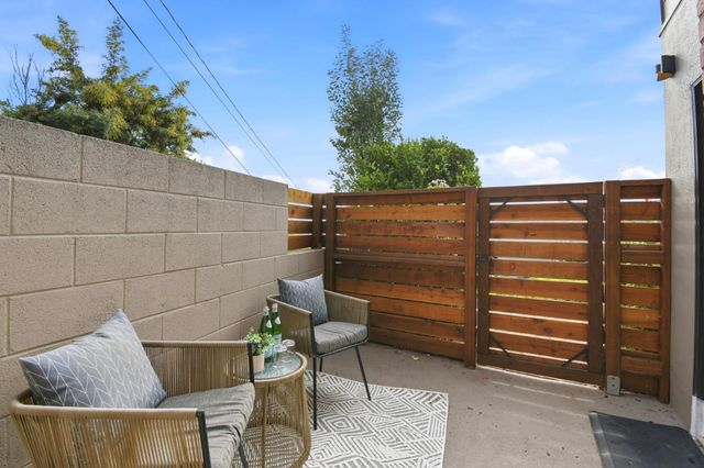 4198 Huntington Street, Oakland, CA 94619