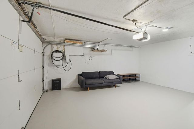 4198 Huntington Street, Oakland, CA 94619