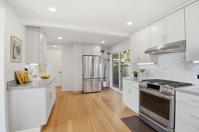 4198 Huntington Street, Oakland, CA 94619