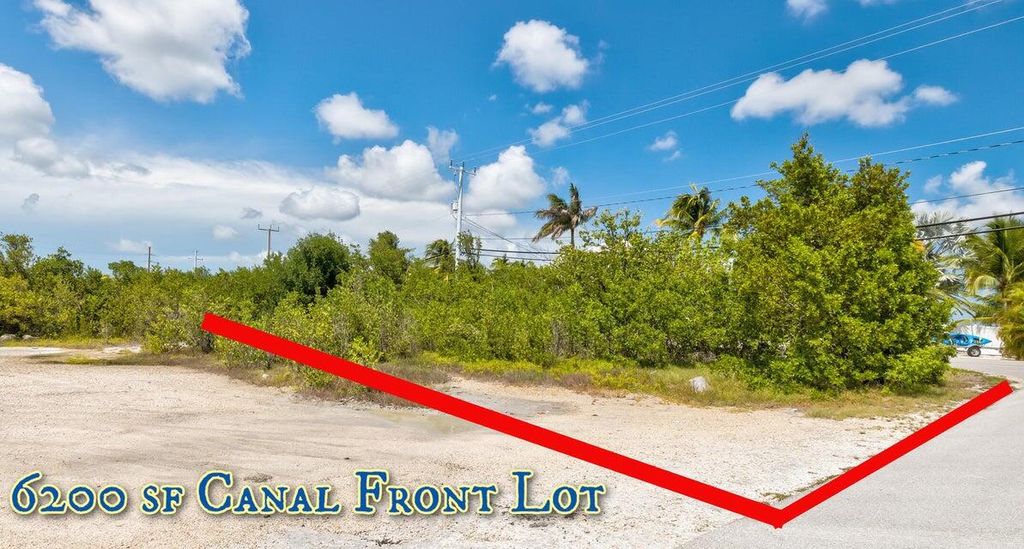 27463 Antigua Lane, Ramrod Key, FL 33042