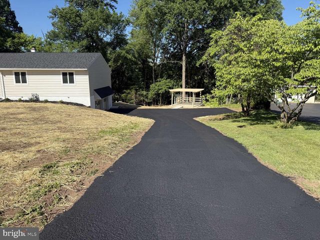 48 WALTERS LN, Royersford, PA 19468