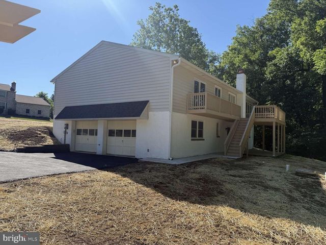 48 WALTERS LN, Royersford, PA 19468