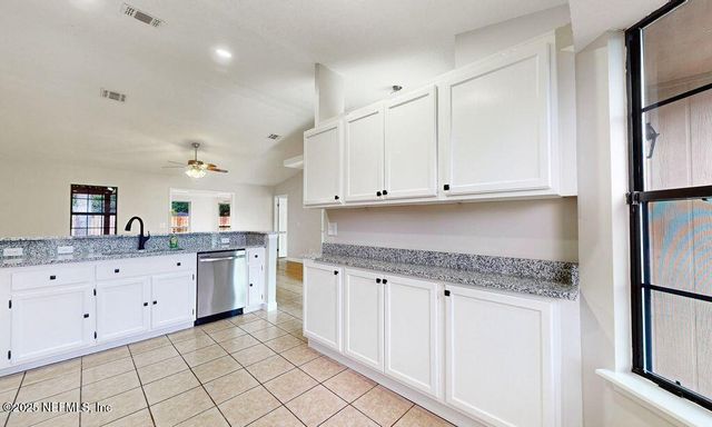 3213 TRISHAS Court, Green Cove Springs, FL 32043