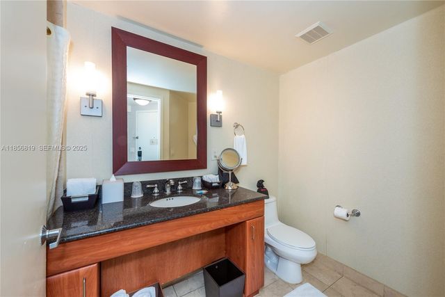 18001 Collins Avenue 1214- 1215, Sunny Isles Beach, FL 33160