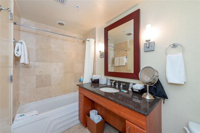 18001 Collins Avenue 1214- 1215, Sunny Isles Beach, FL 33160