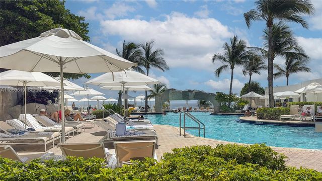 18001 Collins Avenue 1214- 1215, Sunny Isles Beach, FL 33160