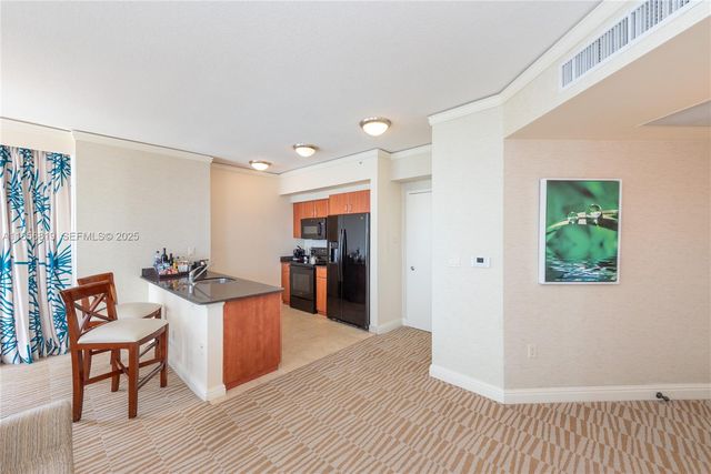 18001 Collins Avenue 1214- 1215, Sunny Isles Beach, FL 33160