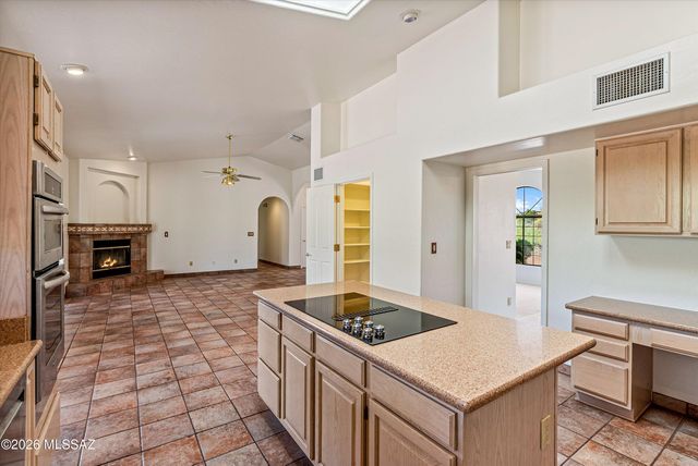 6340 N Valley View Road, Tucson, AZ 85718