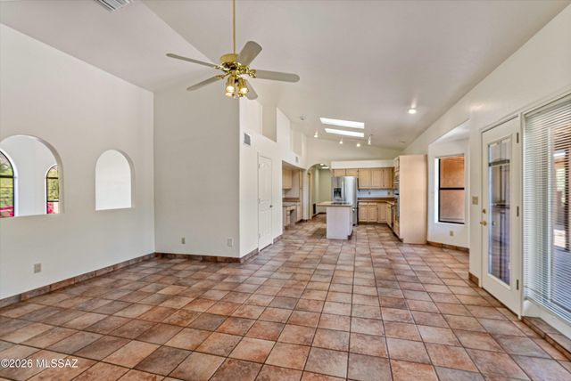 6340 N Valley View Road, Tucson, AZ 85718