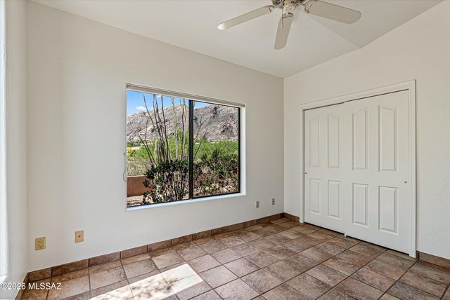 6340 N Valley View Road, Tucson, AZ 85718