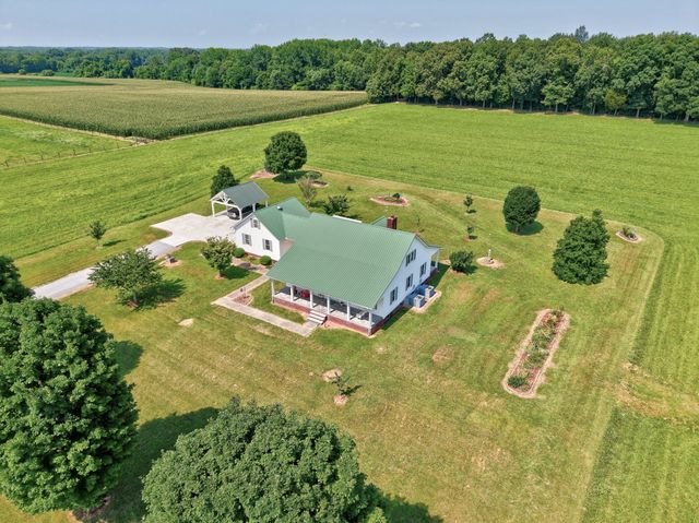 214 Camargo Rd, Fayetteville, TN 37334