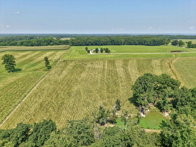 214 Camargo Rd, Fayetteville, TN 37334