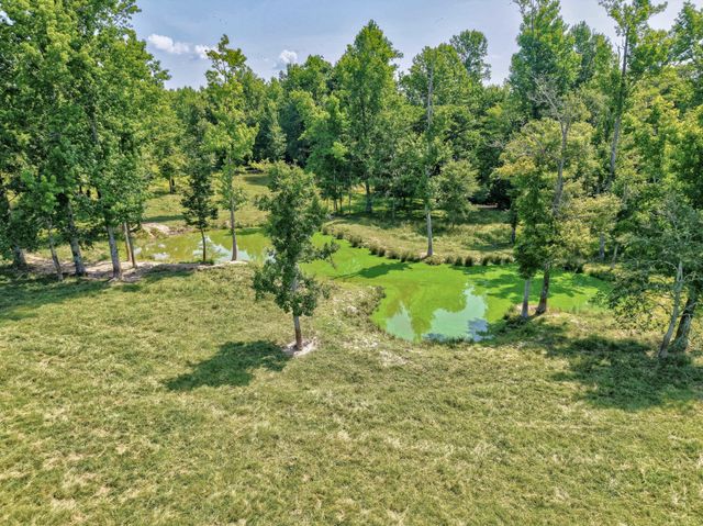 214 Camargo Rd, Fayetteville, TN 37334