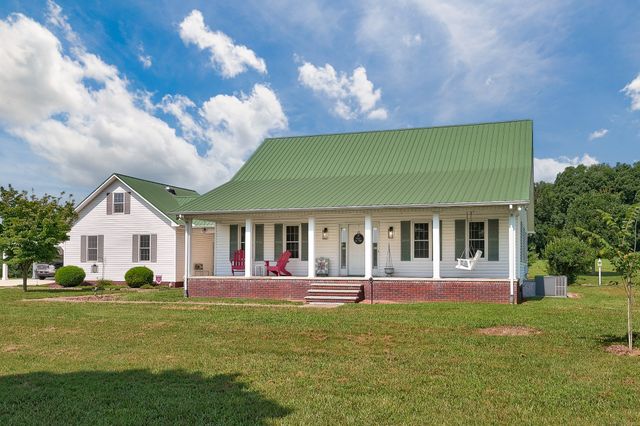 214 Camargo Rd, Fayetteville, TN 37334