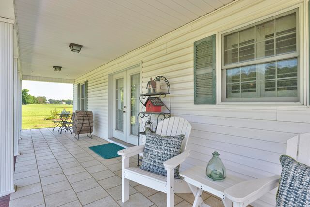 214 Camargo Rd, Fayetteville, TN 37334