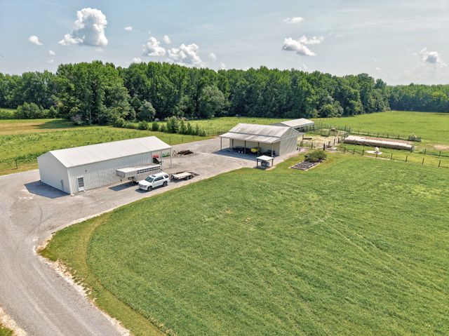 214 Camargo Rd, Fayetteville, TN 37334