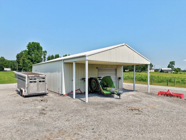 214 Camargo Rd, Fayetteville, TN 37334