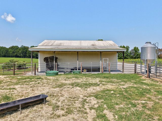 214 Camargo Rd, Fayetteville, TN 37334