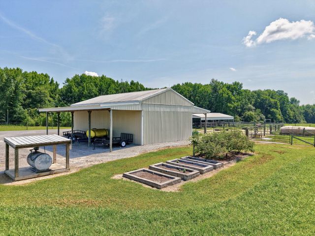 214 Camargo Rd, Fayetteville, TN 37334