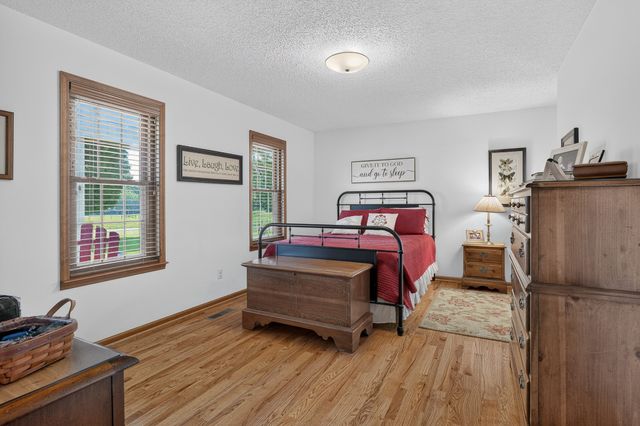 214 Camargo Rd, Fayetteville, TN 37334