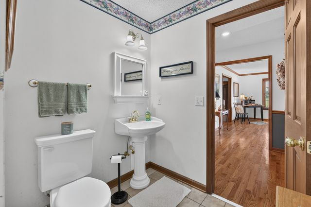 214 Camargo Rd, Fayetteville, TN 37334
