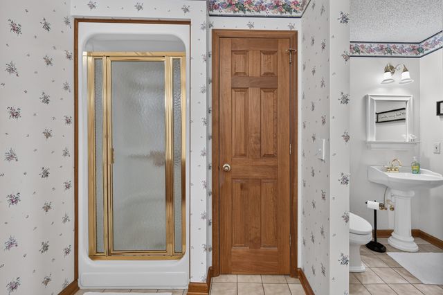214 Camargo Rd, Fayetteville, TN 37334