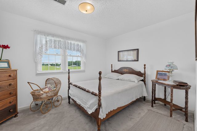 214 Camargo Rd, Fayetteville, TN 37334