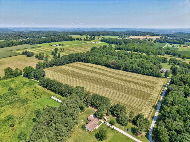 214 Camargo Rd, Fayetteville, TN 37334