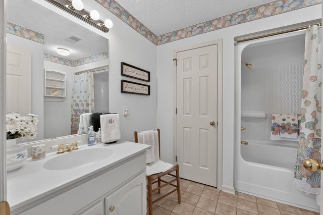 214 Camargo Rd, Fayetteville, TN 37334