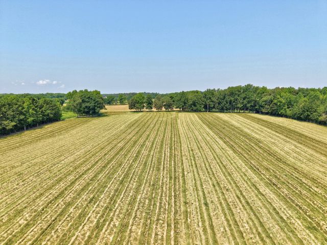 214 Camargo Rd, Fayetteville, TN 37334