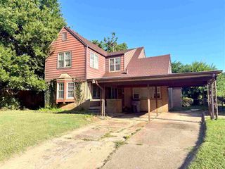 1124 NW Elm Ave, Lawton, OK 73507