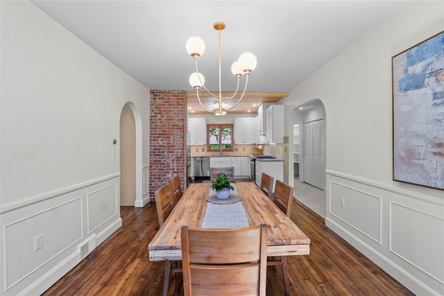 301 GLENRUADH Avenue, Erie, PA 16505