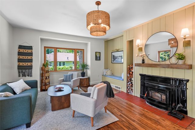 301 GLENRUADH Avenue, Erie, PA 16505