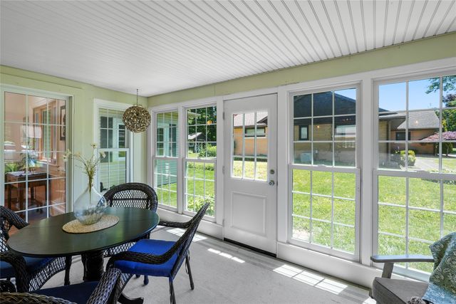301 GLENRUADH Avenue, Erie, PA 16505