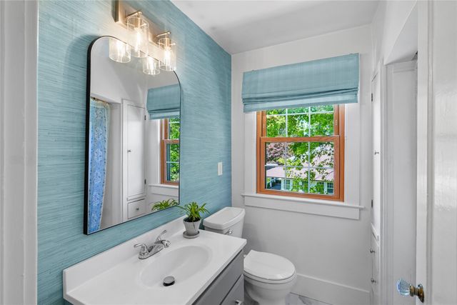 301 GLENRUADH Avenue, Erie, PA 16505