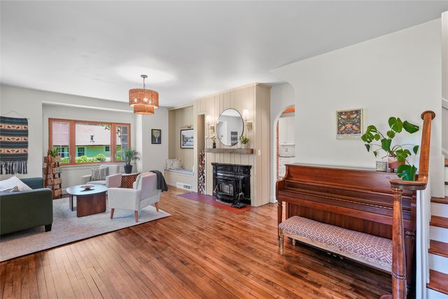 301 GLENRUADH Avenue, Erie, PA 16505