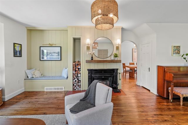 301 GLENRUADH Avenue, Erie, PA 16505