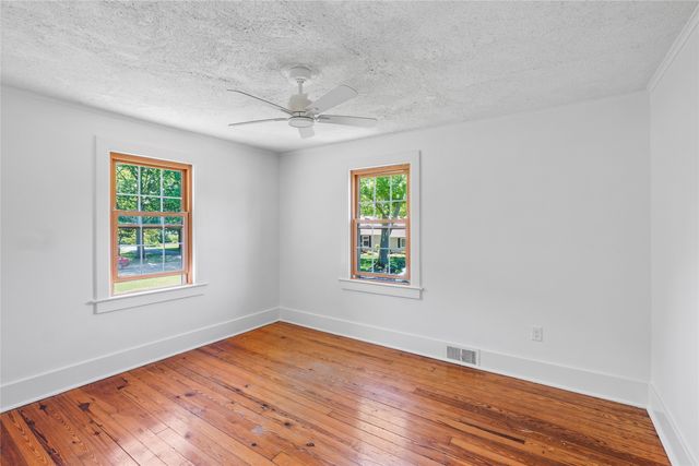 301 GLENRUADH Avenue, Erie, PA 16505