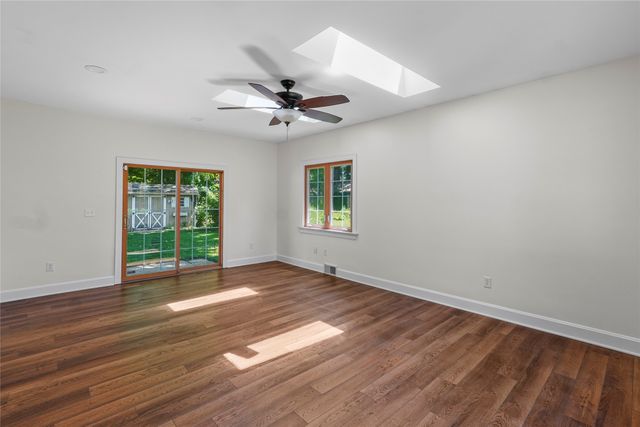 301 GLENRUADH Avenue, Erie, PA 16505