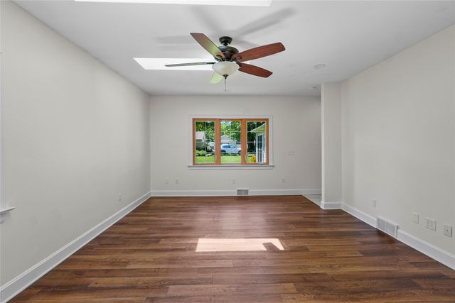 301 GLENRUADH Avenue, Erie, PA 16505