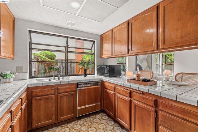 4325 Sedge St., Fremont, CA 94555