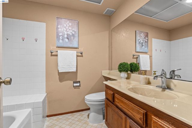 4325 Sedge St., Fremont, CA 94555