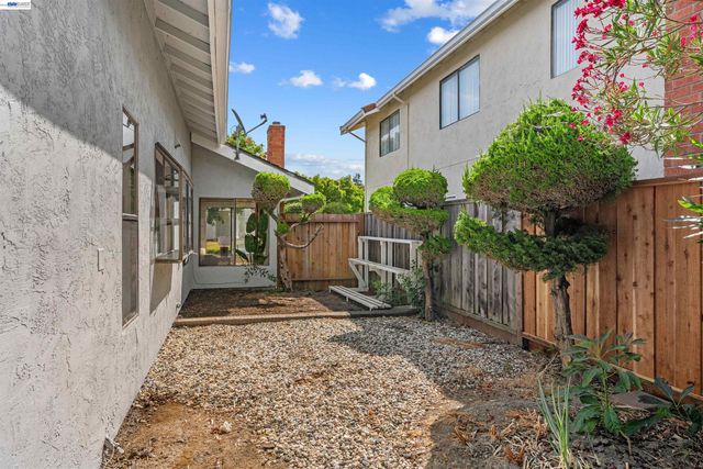 4325 Sedge St., Fremont, CA 94555