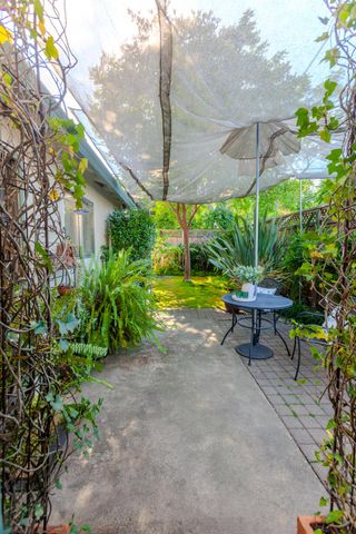 5417 19th Ave, Sacramento, CA 95820