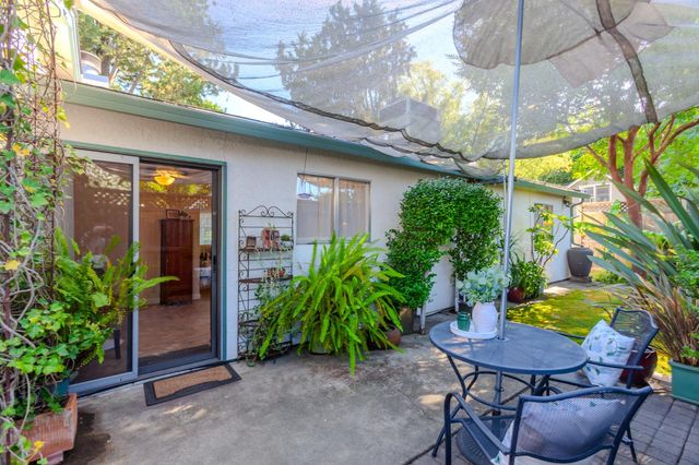 5417 19th Ave, Sacramento, CA 95820