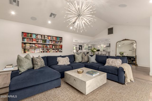 4544 E ONYX Avenue, Phoenix, AZ 85028